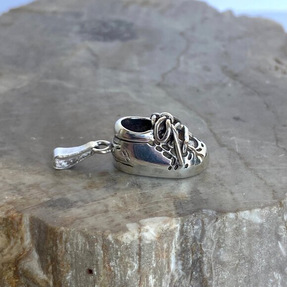 VTG Sterling Silver 925 Blank Engraveable Unisex Baby Shoe Pendant Charm - Picture 11 of 16